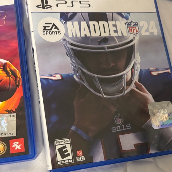 PS5 Game Collection - Assorted Titles - Picture 7 of 7